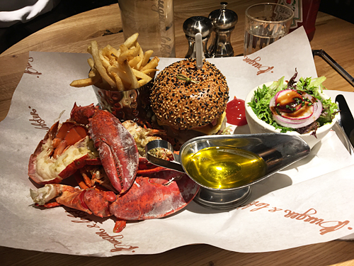 Burger & Lobster opens in Times Square, NYC