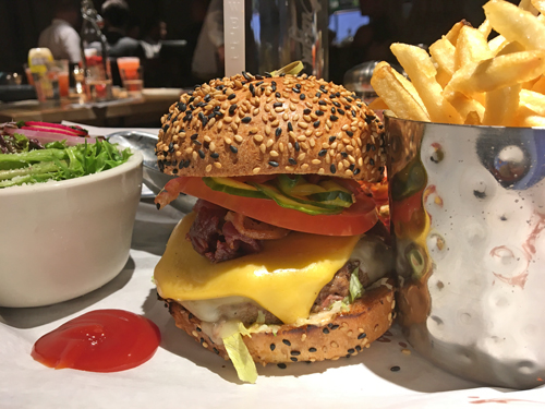 Burger & Lobster opens in Times Square, NYC