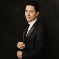 JOHN LLOYD YOUNG RETURNS TO CAFé CARLYLE, MARCH 28-APRIL 1