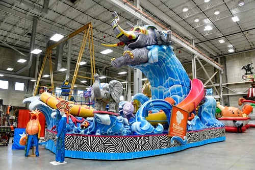 Macy's Thanksgiving Day Parade Floats 2021, Colossal Wave