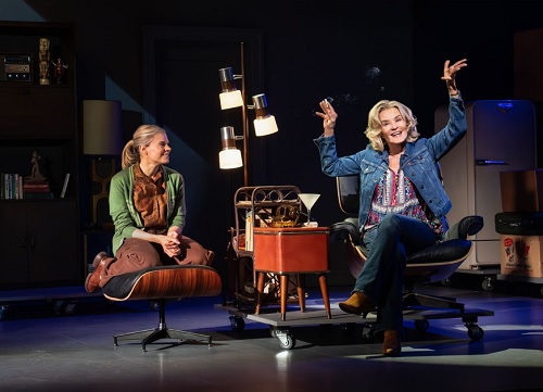Jessica Lange Astounds in Mother Play