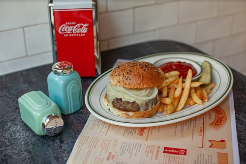 Old John's Luncheonette, NYC, Burger