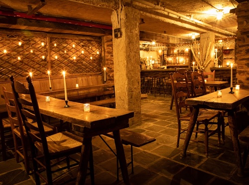 Peasant Wine Bar, interior 