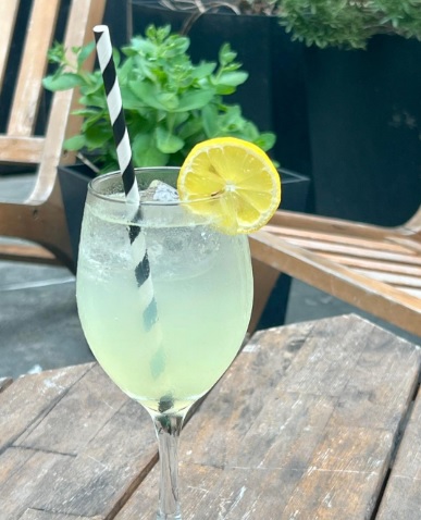 Cocktail Time: The Lemoncello Spritz at Ten Hope