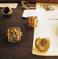 Erica Weiner Jewelry 