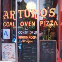 Arturo's Pizzeria